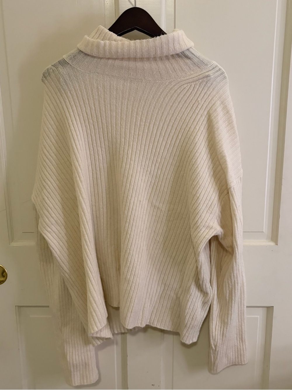 H&M Cream Ribbed Oversized Turtleneck Sweater